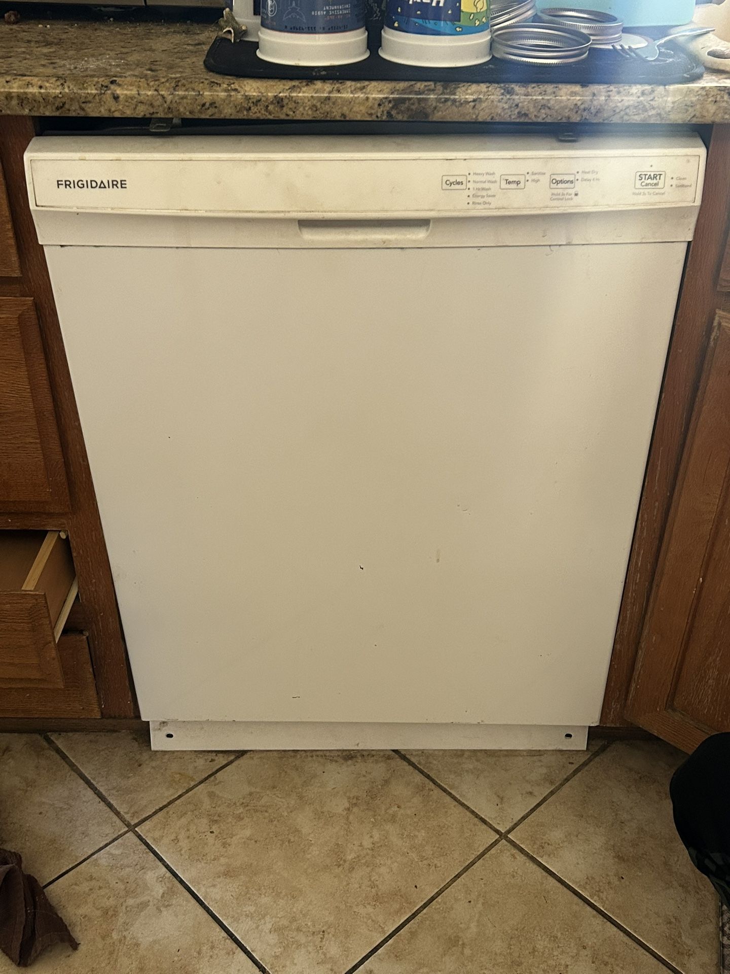 Working Dishwasher