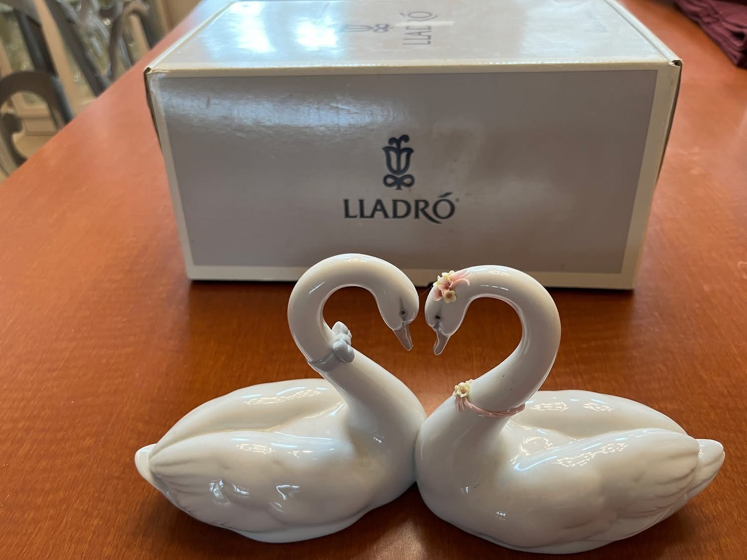 LLADRO ENDLESS LOVE FIGURINE #06585 NEW IN BOX MADE IN SPAIN