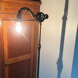 Antique Entry way, Living Room , Bedroom Lamp Flor Stand Lighting 