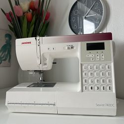 Janome Sewist 740DC computerized sewing machine New Open Box