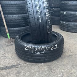 Pirelli 255/40R21 RUNFLAT
