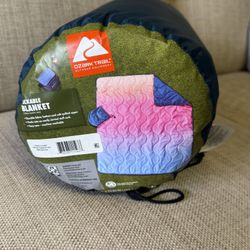 Packable Camp Quilt 60” X 70”