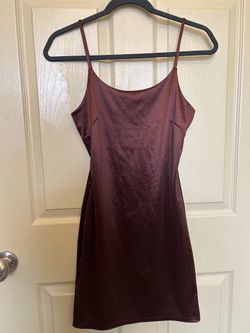 Body-Con brown dress with spaghetti straps