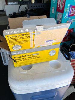 2 medala “pump in style” electric breast pumps