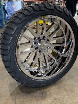 Ford f150 wheels & tires 22” with 35”