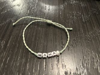 Mama bracelet with white beads and adjustable band 