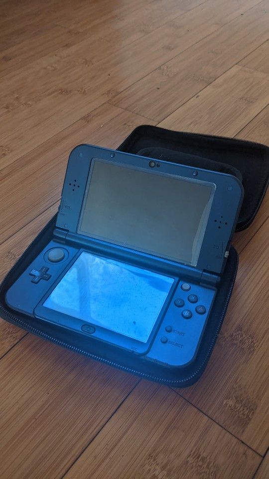 Nintendo 3DS Galaxy W/ Games