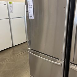 Bottom Freezer Fridge 