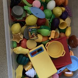 Pretend Play Food And Kitchen Toys