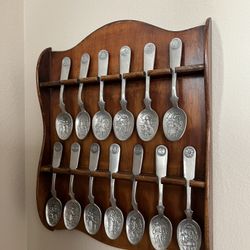 Franklin Mint 13 Original American Colonies Pewter Spoon Set with Wood Display Rack