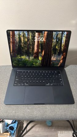 MacBook Air 15” M4 16gb ram 2025