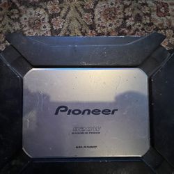 Pioneer 820 Watt