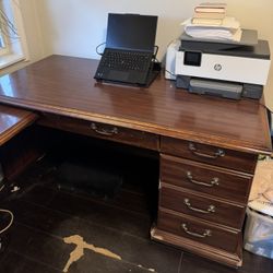 Free L-Shaped Office Desk