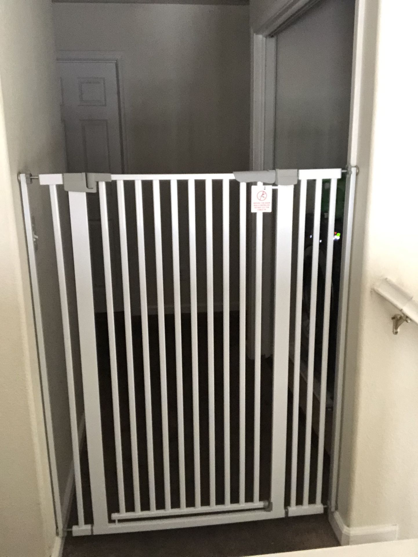 Baby Gate/ Dog Gate