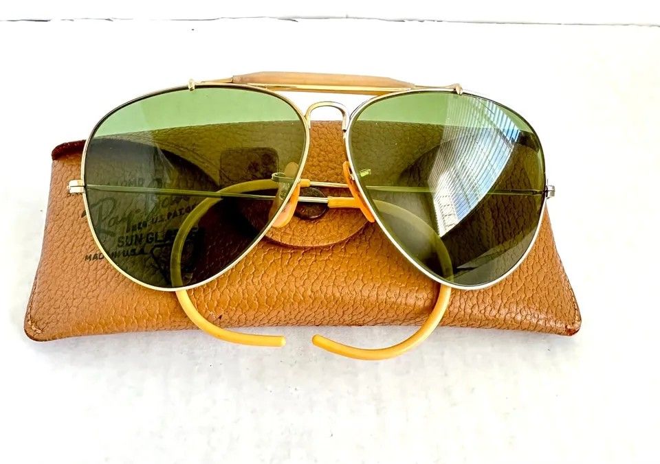 Vintage B&L RAY BANS 12K 