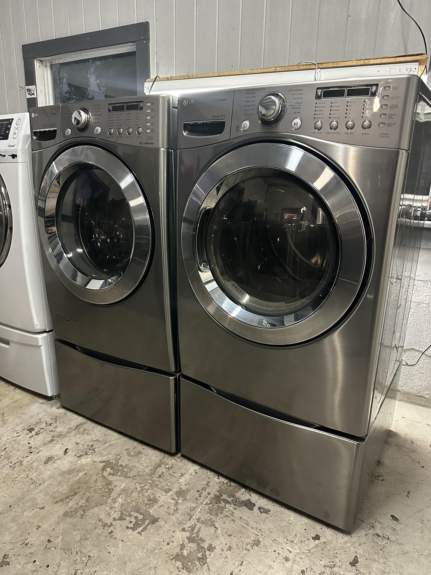 Lg Washer & Dryer Set / 10008 E 92nd Hwy Tampa Fl 33610 / 60 Day Warranty