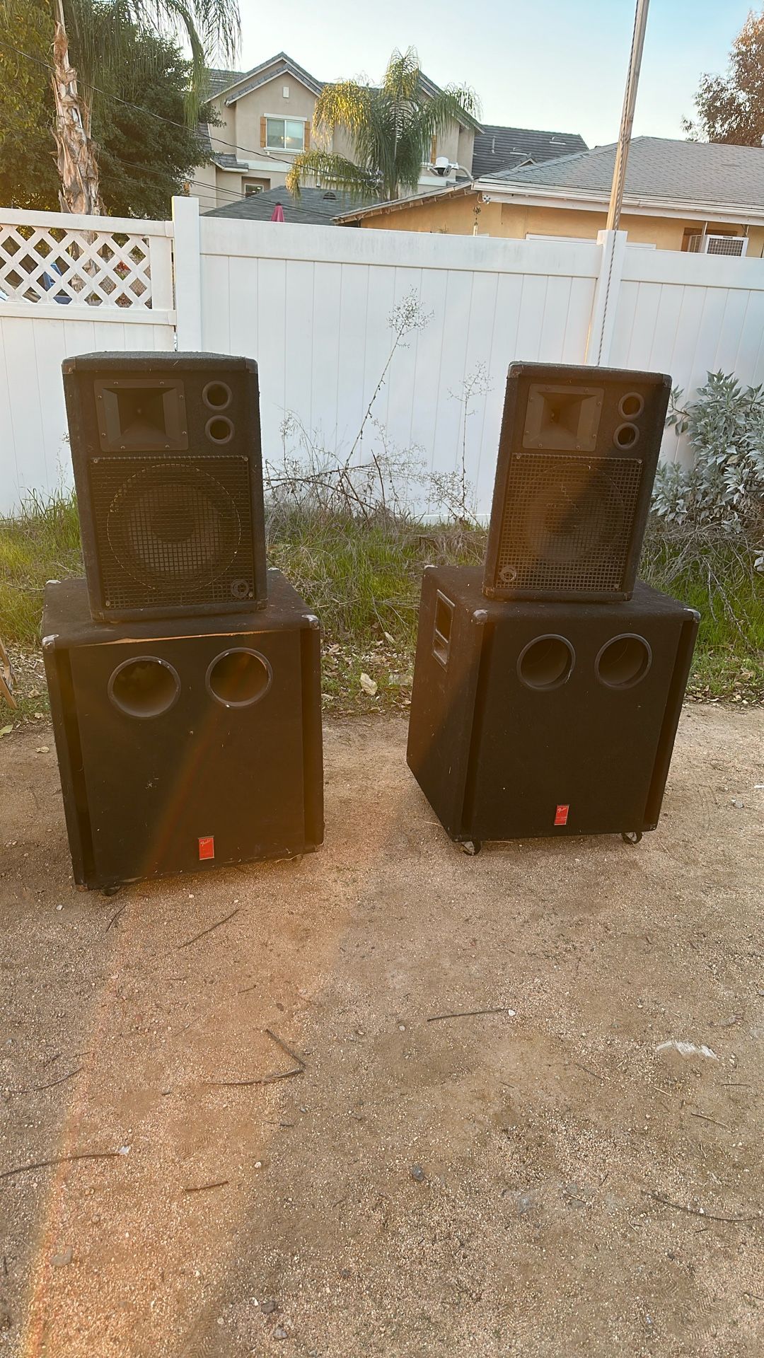 Dj And Music Equipments
