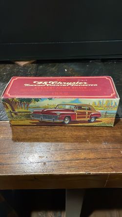 Avon '48 Chrysler Town & Country After Shave 4.25 fl. oz. Decanter