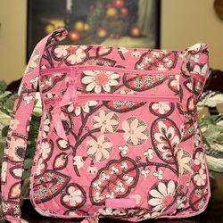 Vera Bradley Triple Zip Hipster Crossbody Blush Pink Floral Purse Quilted