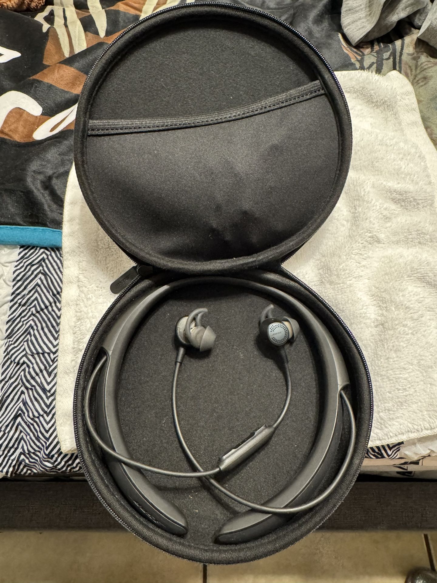 Bose QC 30 Wireless Buds