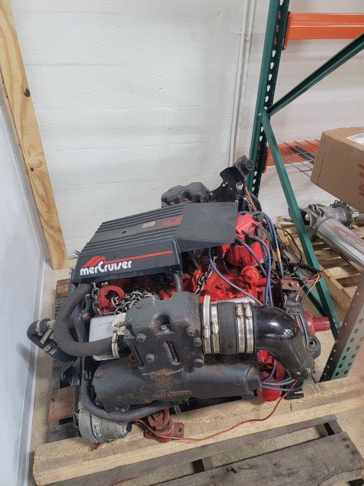 Mercruiser Boat ENGINE for Sale in Hialeah, FL OfferUp
