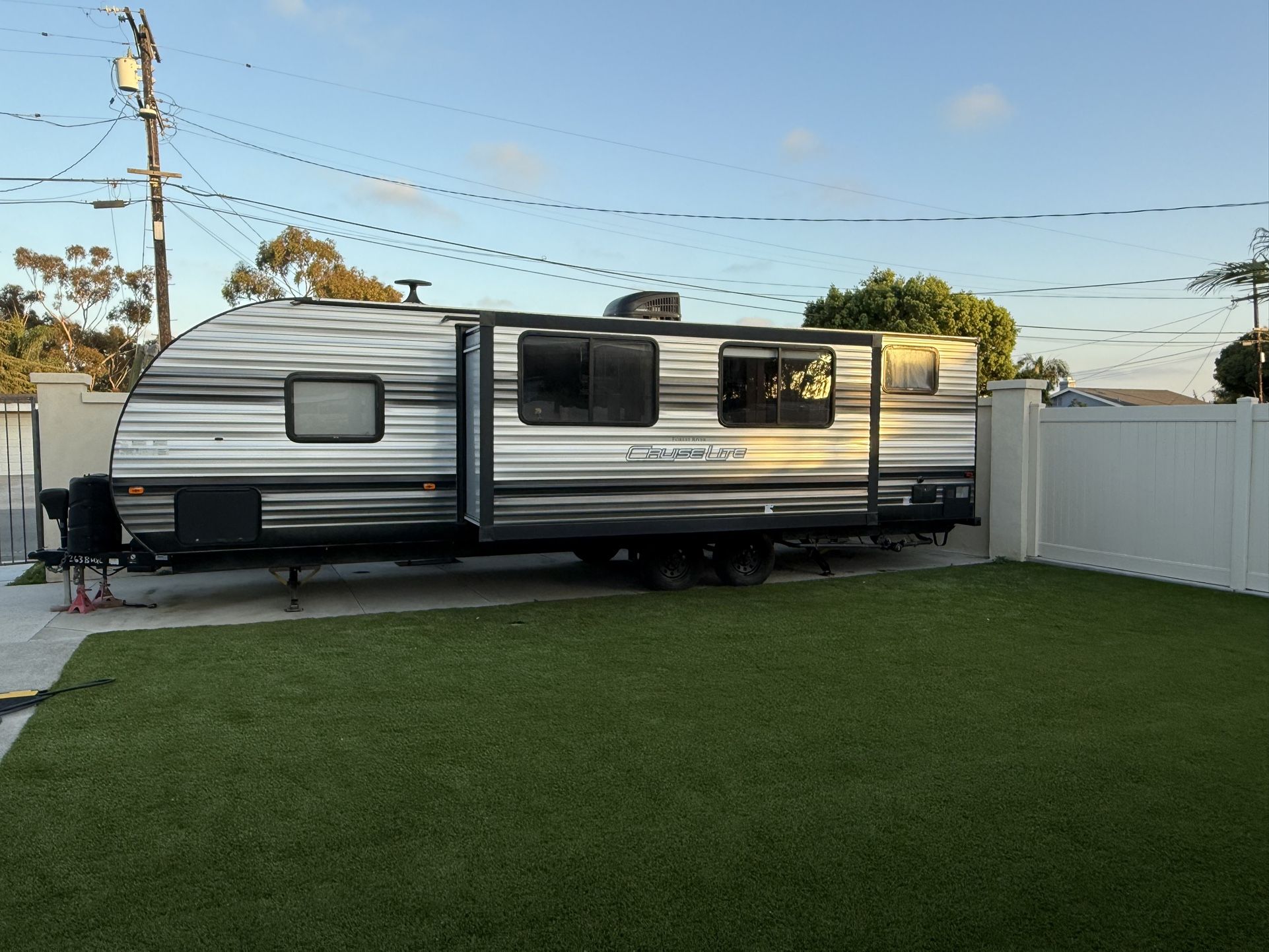 2020 Forest River Cruiser Light Model # T263BHXL