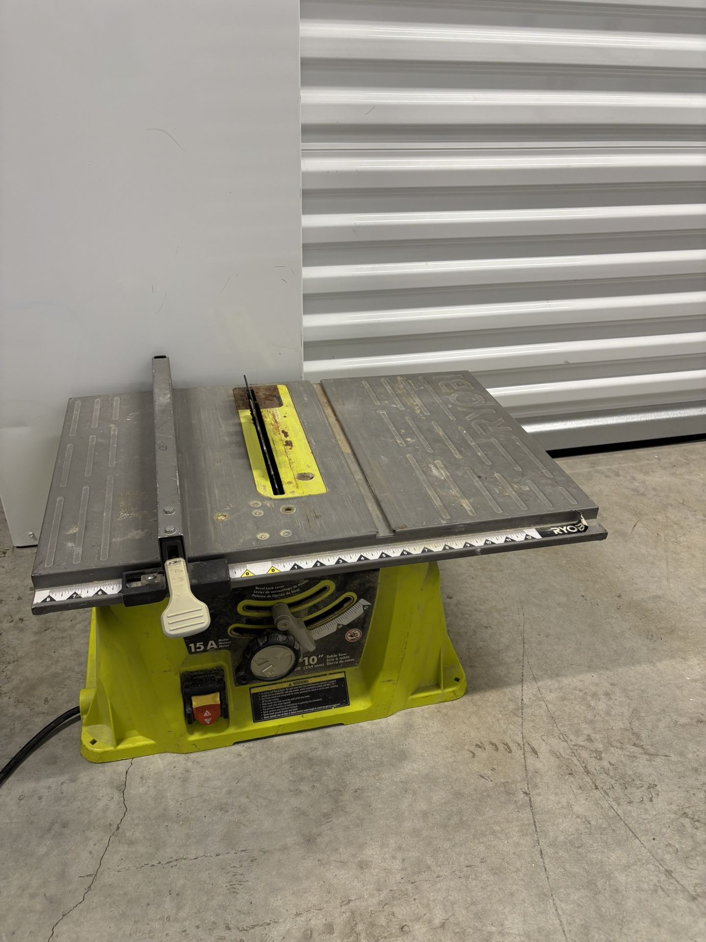 RYOBI Table Saw