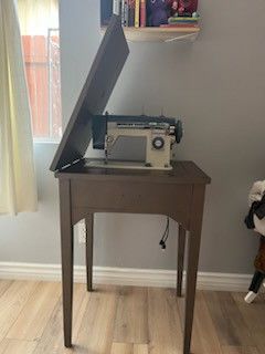 White "Dress Master" Sewing Machine