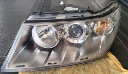 2006-09 SAAB 9-7x Headlight Part