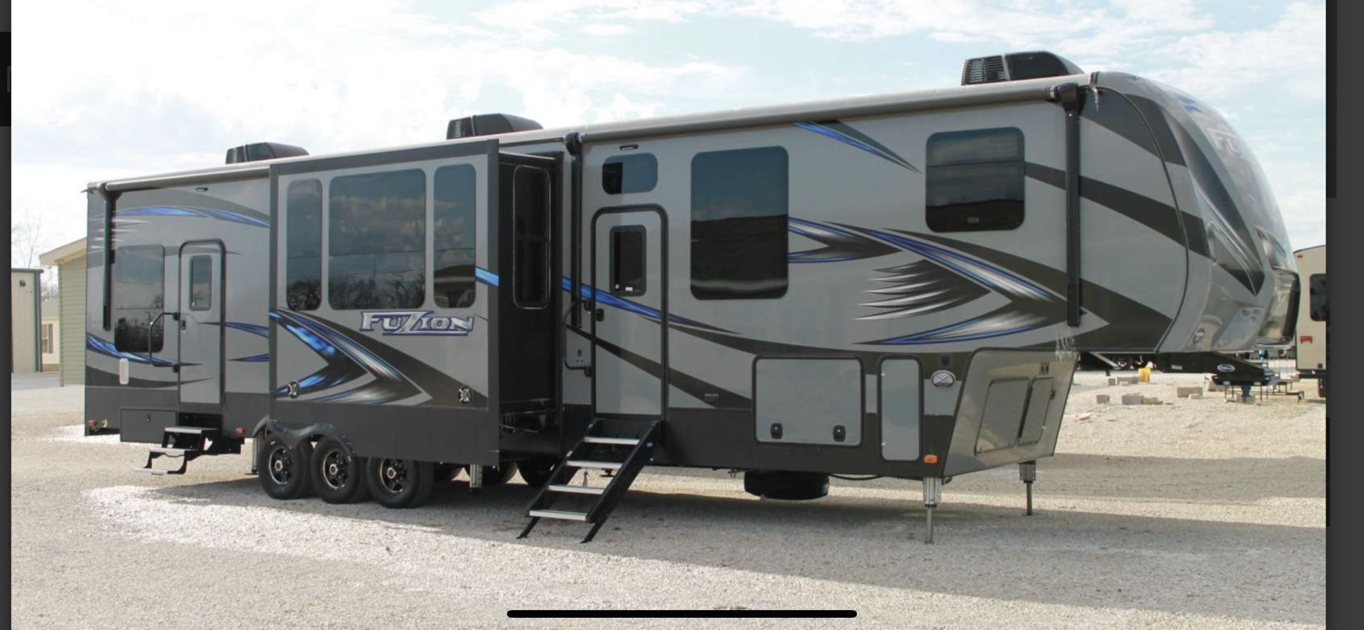 2018 Keystone Fuzion 417 X-edition Toy Hauler Luxury