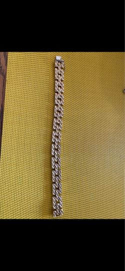18 k gold bracelet