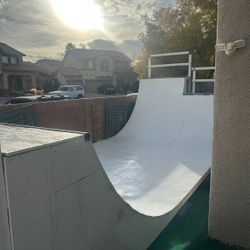 Skate Ramp