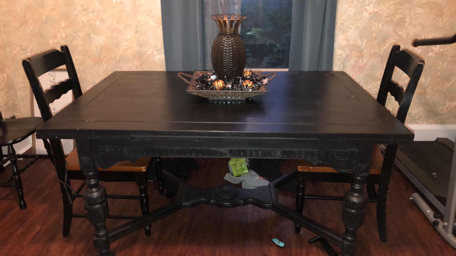 Antique dining room table!!!**