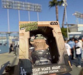 Grogu Star Wars Dodgers Bobblehead Vinyl Exclusive Star Wars Night 2026