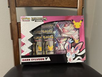 Pokémon Celebrations Collection Dark Sylveon. 