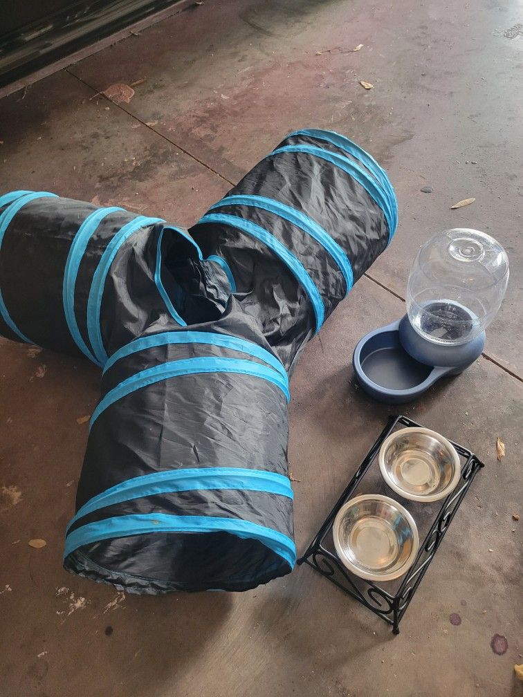 Cat Tunnel, Food And Water Dispenser