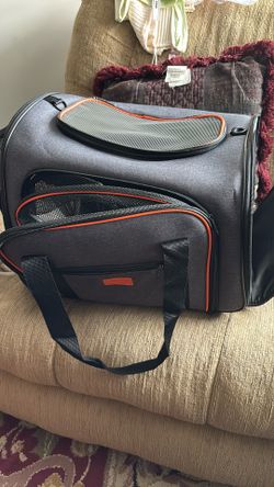Deluxe Pet Carrier