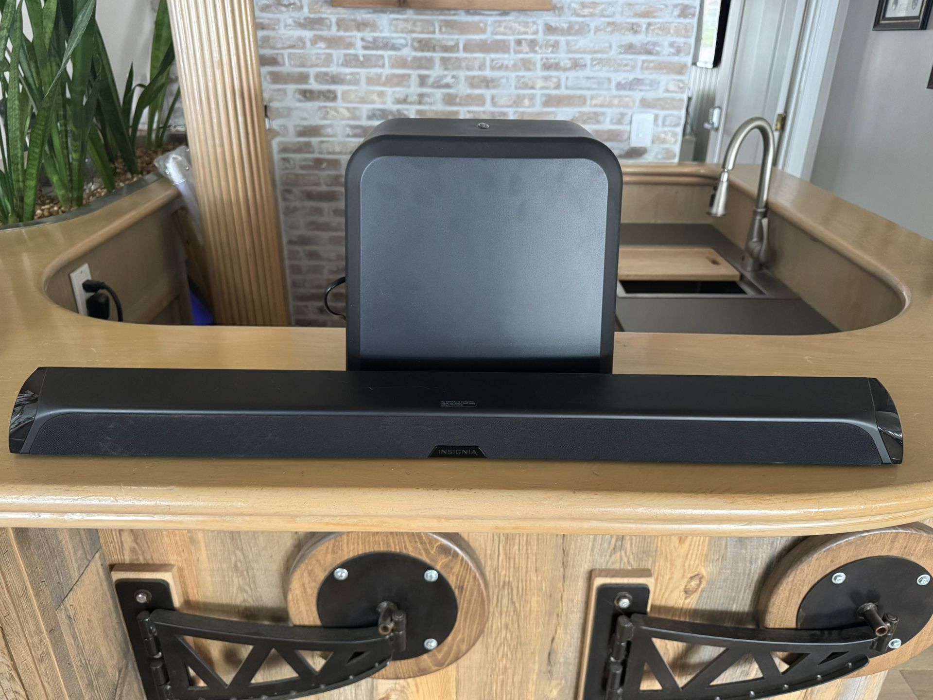 Insignia NS-SB515 never used- newer model sells for $90 selling for only $50