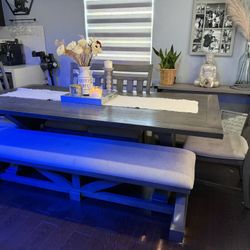 farmhouse dining set