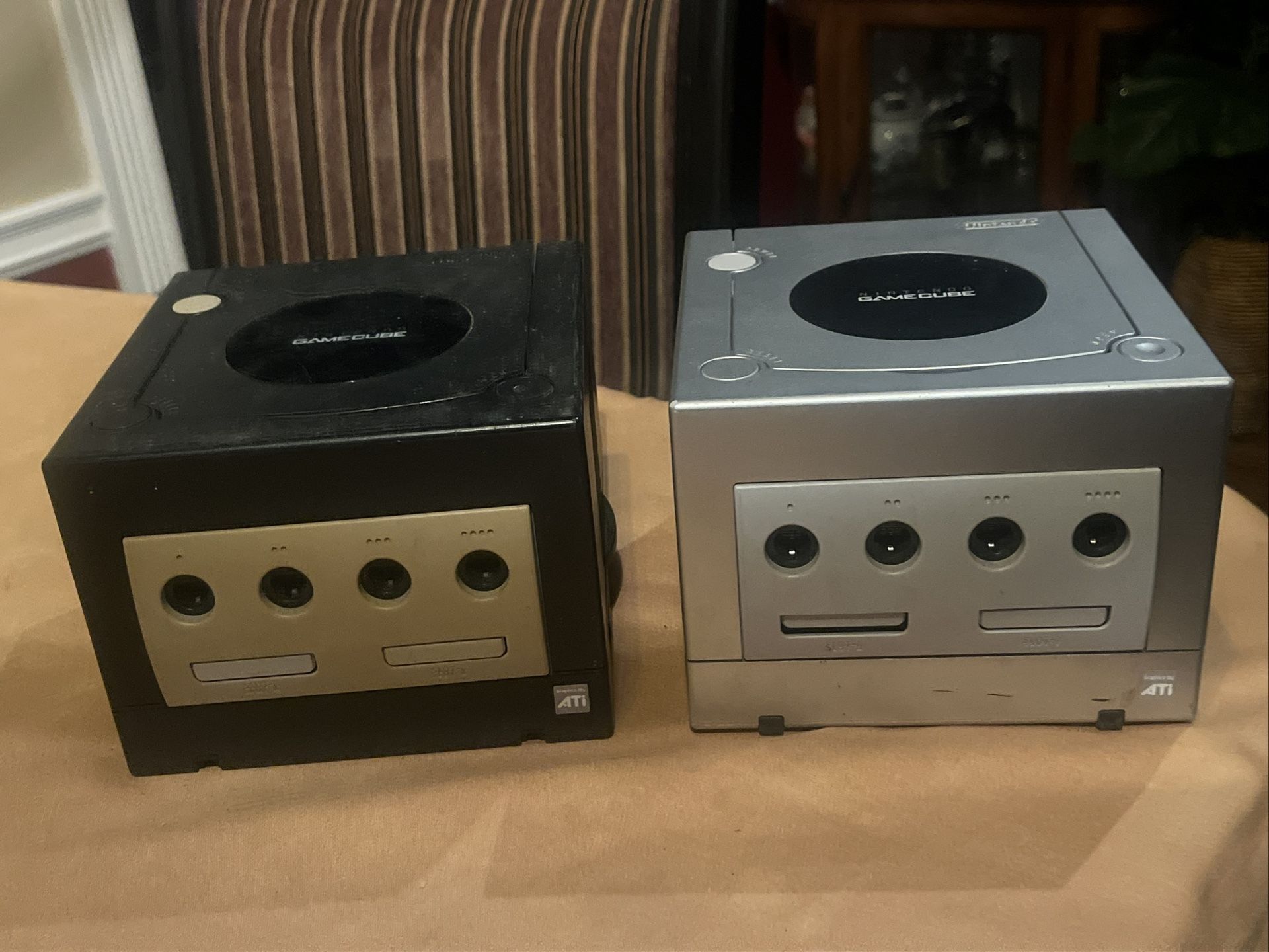 Lot Of 2 Nintendo GameCube DOL-101 & DOL-001 Console Only Parts/Repair POWER ON