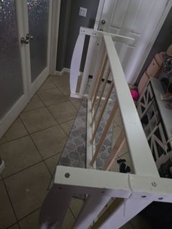 Twin bed frame