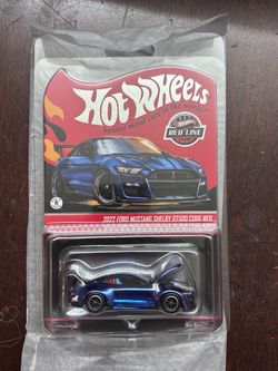 Lot of 2 rlc Ferrari F40 & blue mustang  gt 500