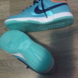 Nike Dunk Size 9