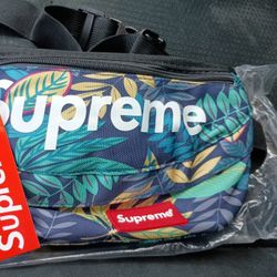 Supreme  Fanny Belt Bag