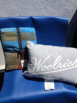 Woolrich Plaid Throw Blanket and Pillow Set
