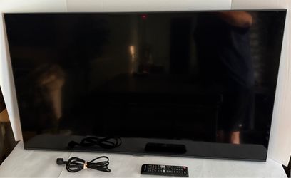 Newer Samsung 43” Smart TV Model UN43TU7000F