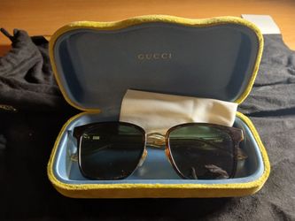 Gucci GG0563SK 002 Sunglasses Havana / Gold (Includes Case & Cloth)$160obo
