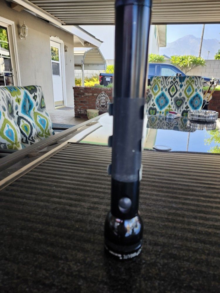 Mag-lite Flashlight