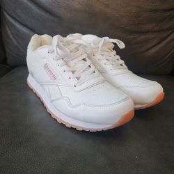 Womens WHITE reebok Athletic Shoes Size 9
