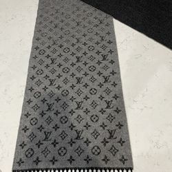Louis Vuitton Monogram Gradient Wool Scarf Dark Blue & Grey